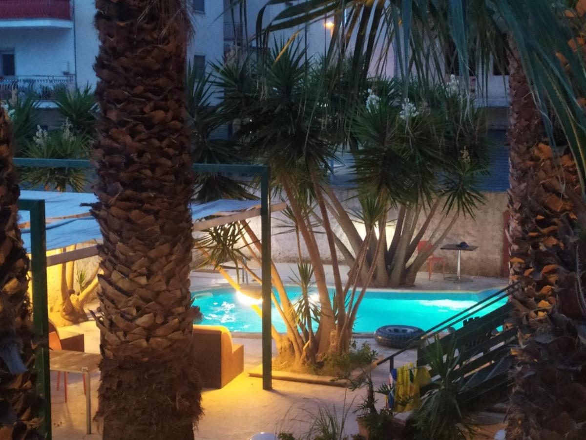 Joli Jardin Bed & Breakfast Marina di Schiavonea Eksteriør bilde